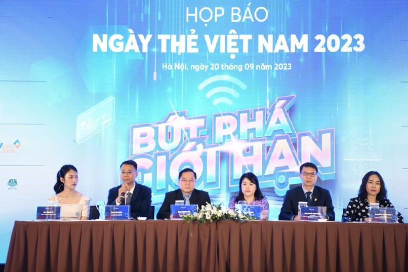 Họp báo ngày thẻ Việt Nam