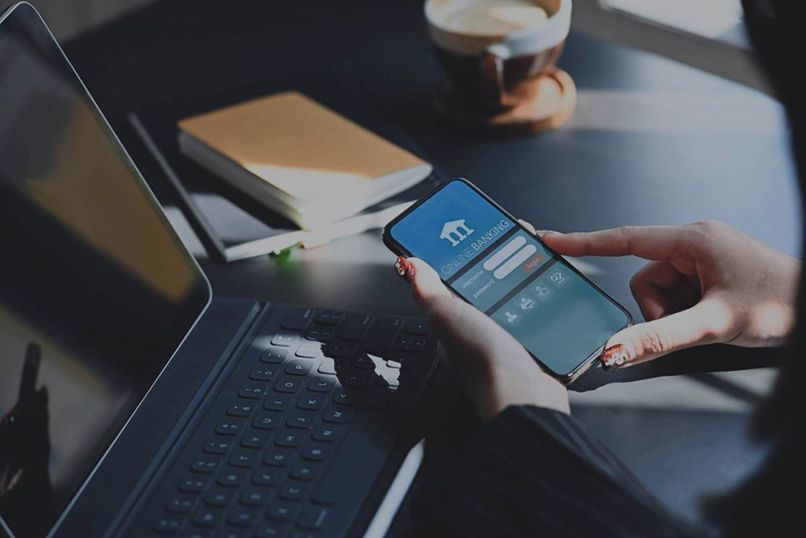 Mở tài khoản tiền gửi bằng Mobile Banking sẽ mang đến cho khách hàng nhiều lợi ích hơn so với mở sổ tiết kiệm tại phòng giao dịch.