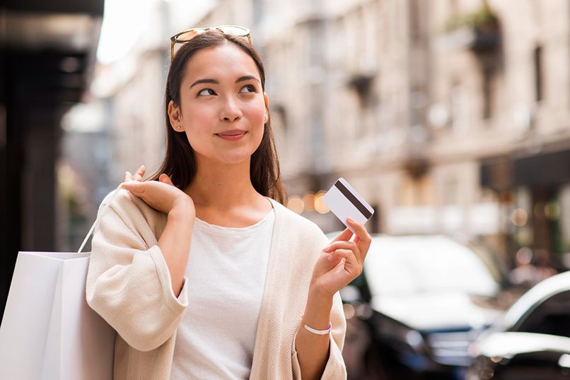 Mua sắm offline với thẻ tín dụng