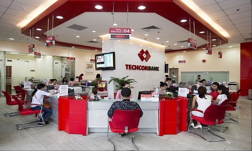 Quầy giao dịch tại ngân hàng Techcombank