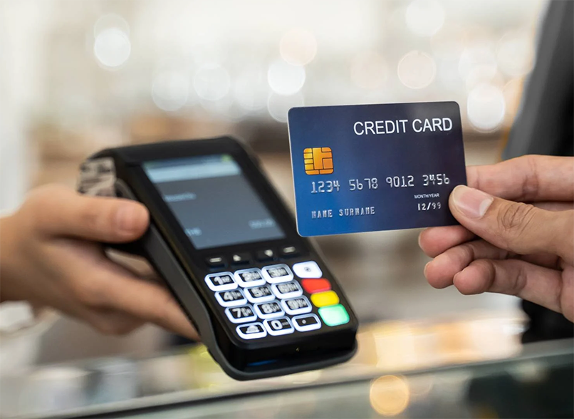 Thanh toán bằng thẻ Visa qua máy POS
